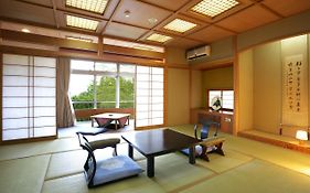 塚越屋七兵衛